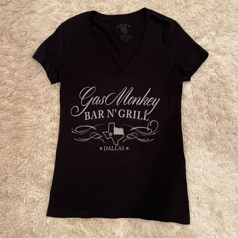 🎯 3 for $15: Gas Monkey Women’s Medium black V neck t shirt